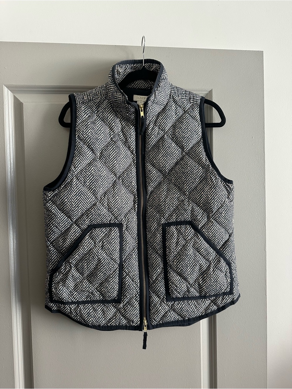 J CREW Quilted Herringbone Vest - Black & White